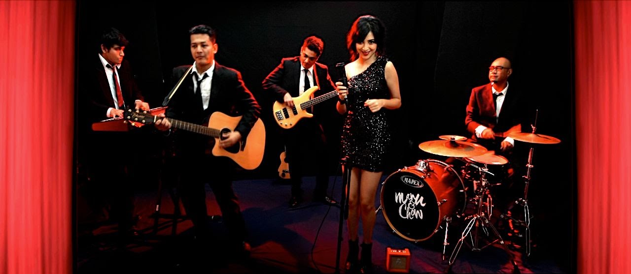 Manu and Chow music video still